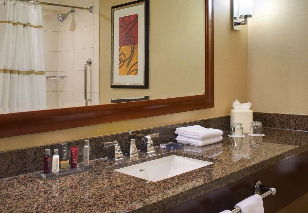 Courtyard By Marriott Chicago At Medical District-Uic Hotell Eksteriør bilde